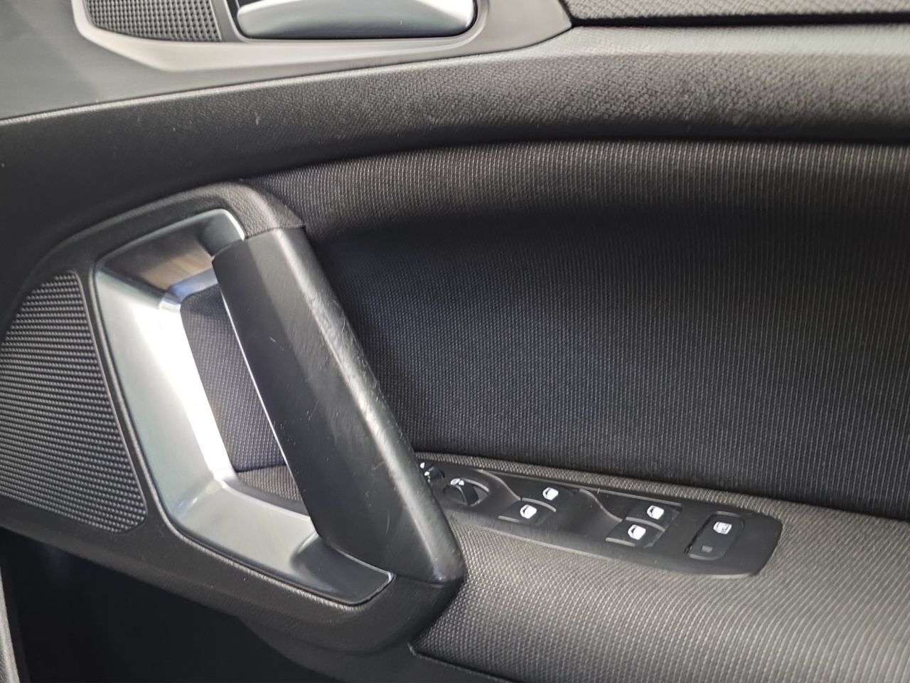 2017 PEUGEOT 308 2017 PEUGEOT 308