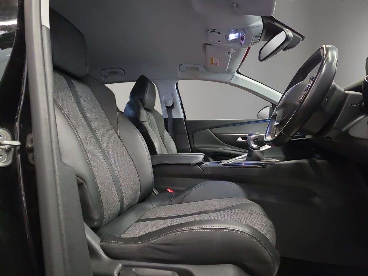 2019 PEUGEOT 3008 2019 PEUGEOT 3008