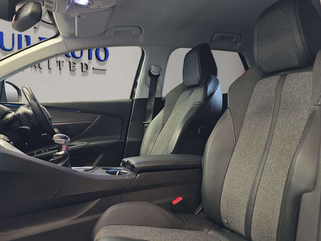2019 PEUGEOT 3008 2019 PEUGEOT 3008