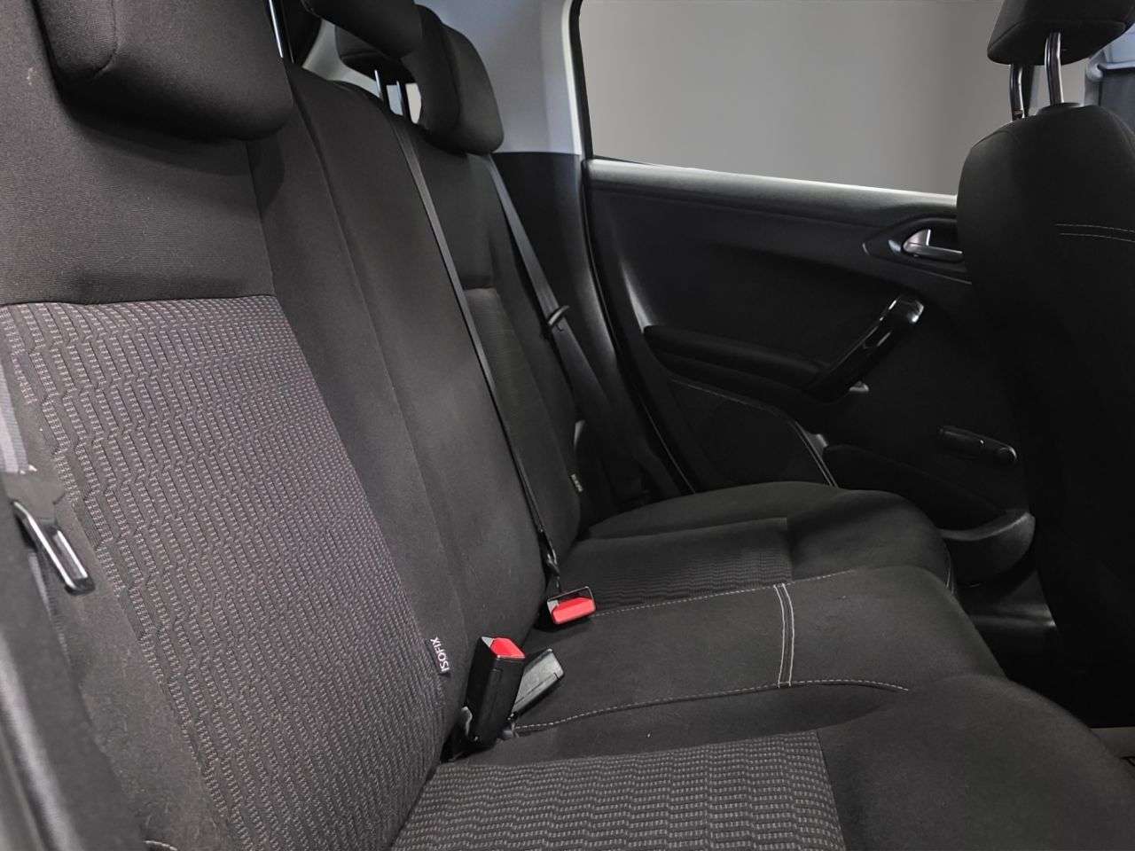 2016 PEUGEOT 208 2016 PEUGEOT 208
