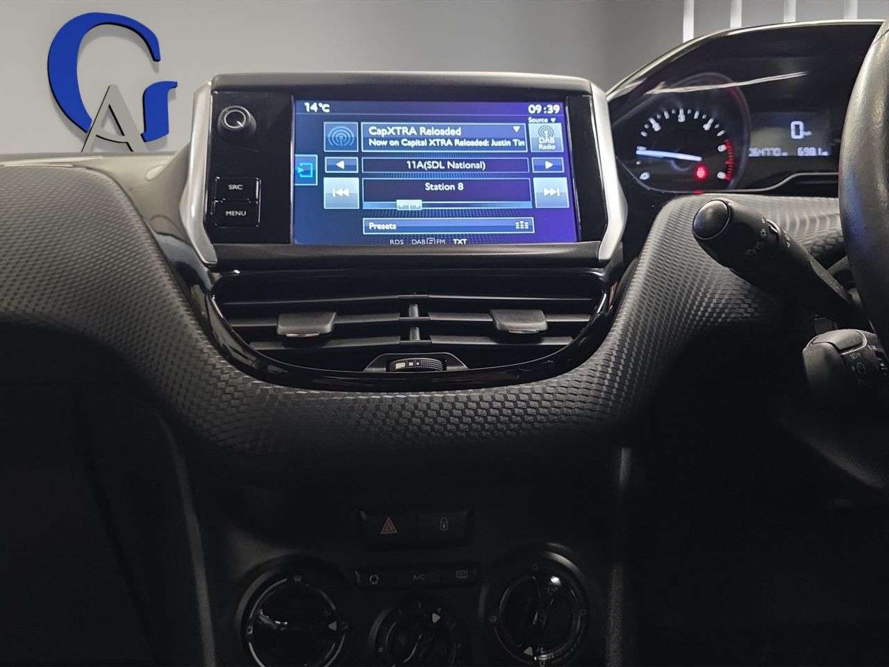 2016 PEUGEOT 208 2016 PEUGEOT 208
