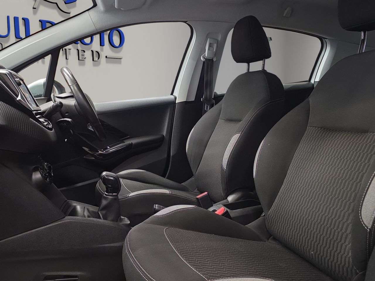 2016 PEUGEOT 208 2016 PEUGEOT 208
