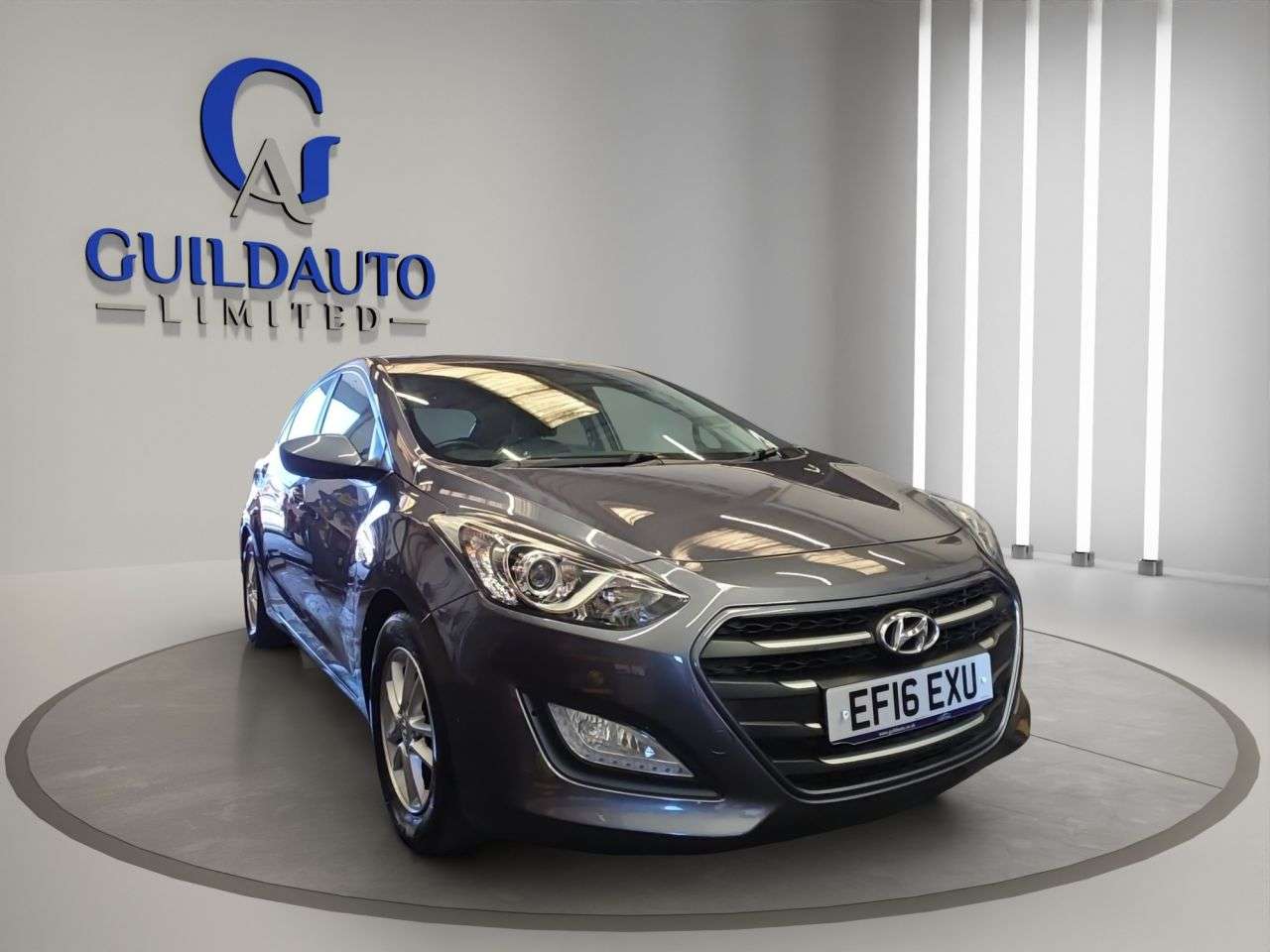 A 2016 HYUNDAI I30 1.6 CRDi Blue Drive SE Hatchback 5dr Diesel Manual Euro 6 (s/s) (110 ps) A 2016 HYUNDAI I30 1.6 CRDi Blue Drive SE Hatchback 5dr Diesel Manual Euro 6 (s/s) (110 ps)
