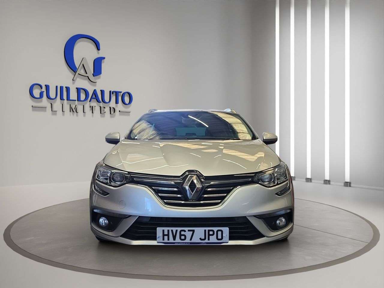 A 2017 RENAULT MEGANE 1.5 dCi Dynamique S Nav Sport Tourer 5dr Diesel Manual Euro 6 (s/s) (110 ps A 2017 RENAULT MEGANE 1.5 dCi Dynamique S Nav Sport Tourer 5dr Diesel Manual Euro 6 (s/s) (110 ps