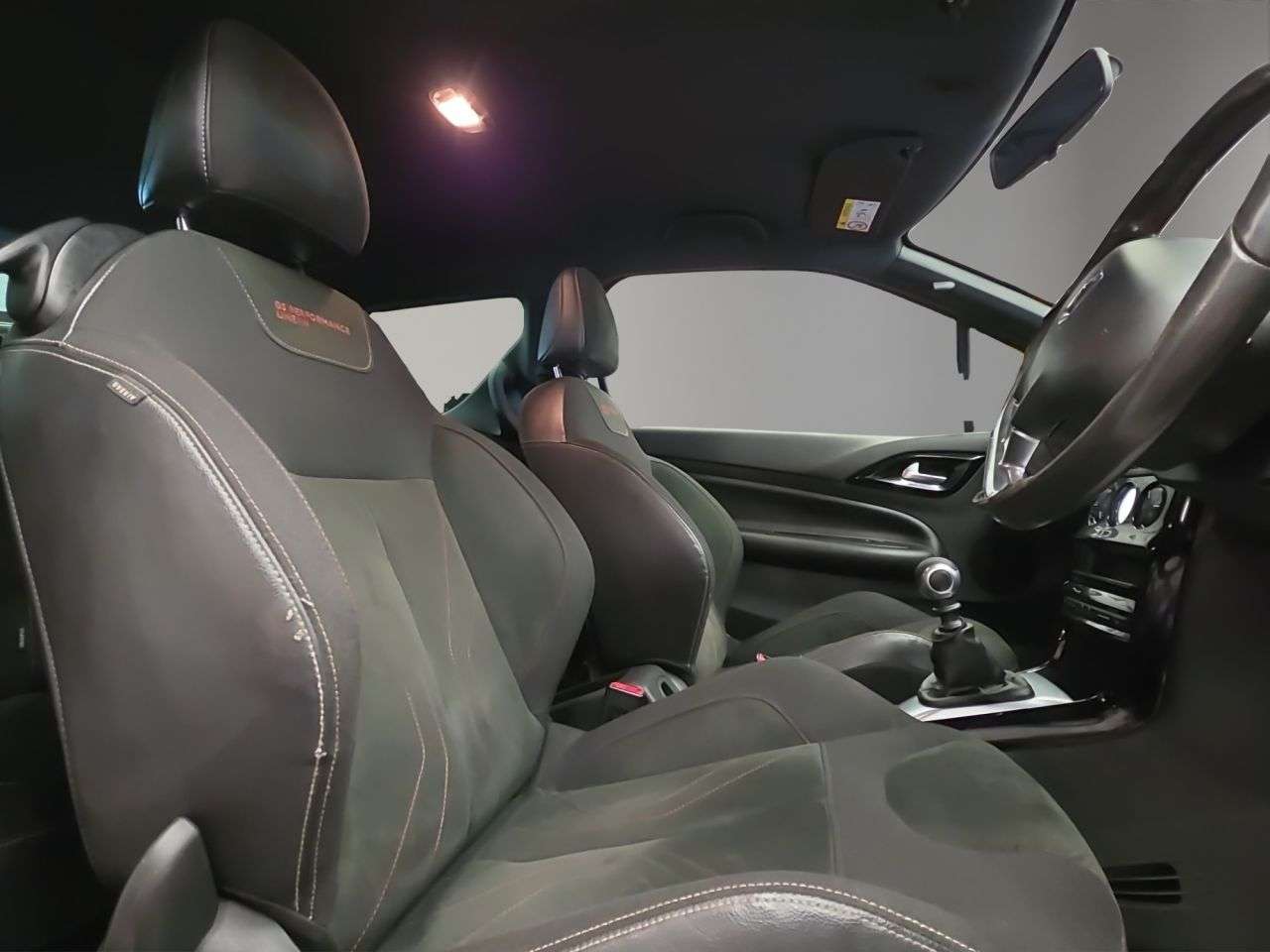 2017 DS AUTOMOBILES DS 3 2017 DS AUTOMOBILES DS 3