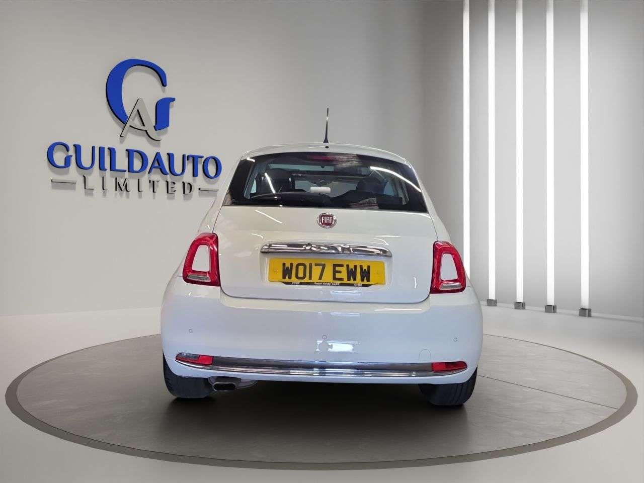 2017 FIAT 500 2017 FIAT 500