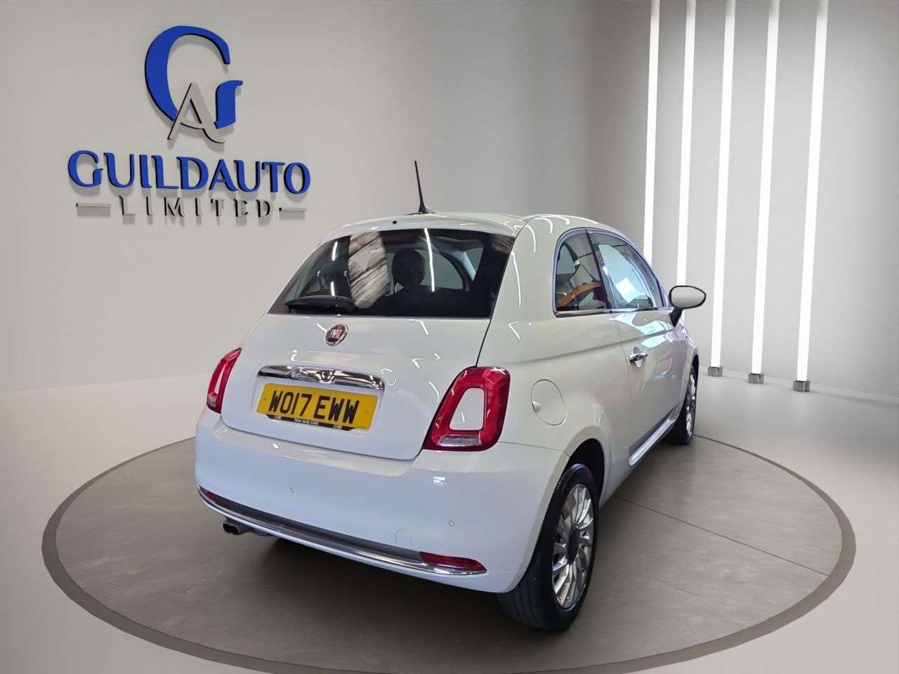 2017 FIAT 500 2017 FIAT 500