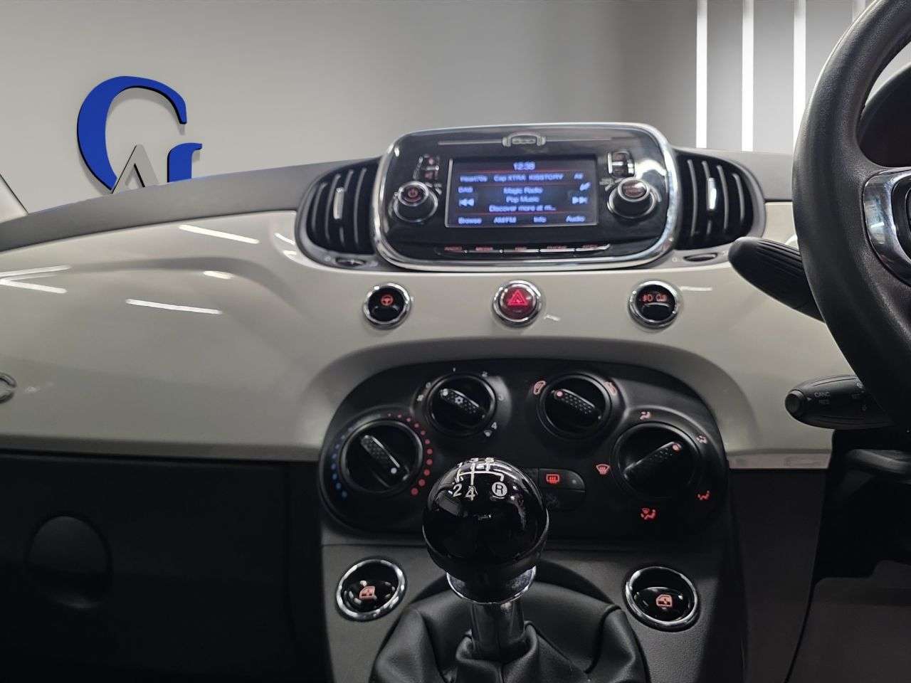 2017 FIAT 500 2017 FIAT 500