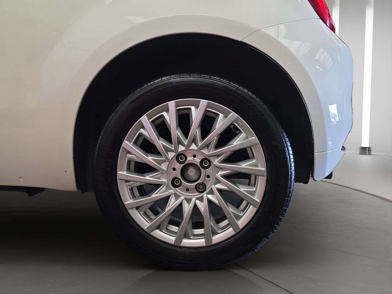 2017 FIAT 500 2017 FIAT 500