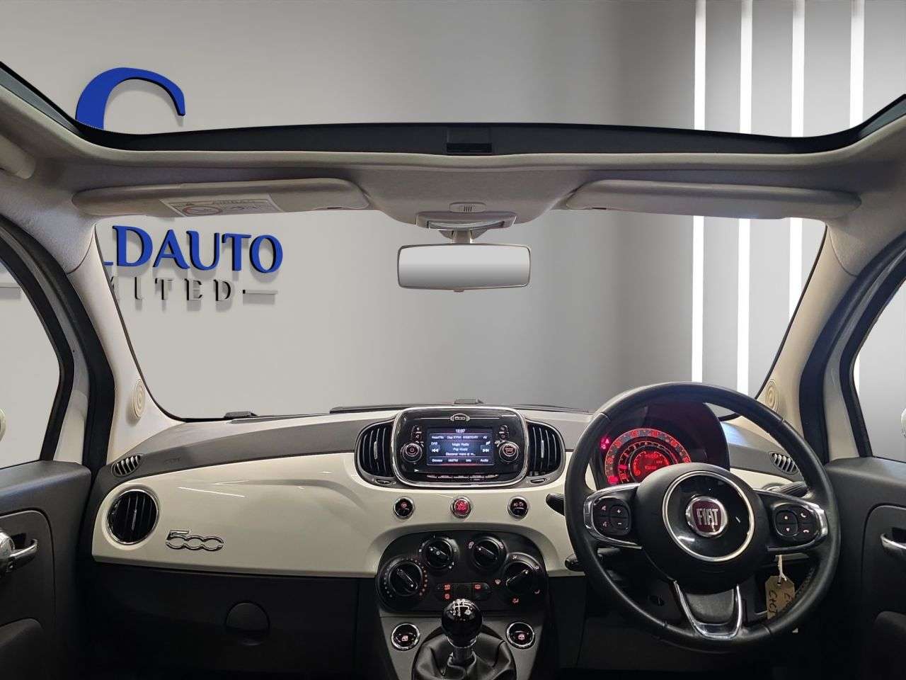 2017 FIAT 500 2017 FIAT 500