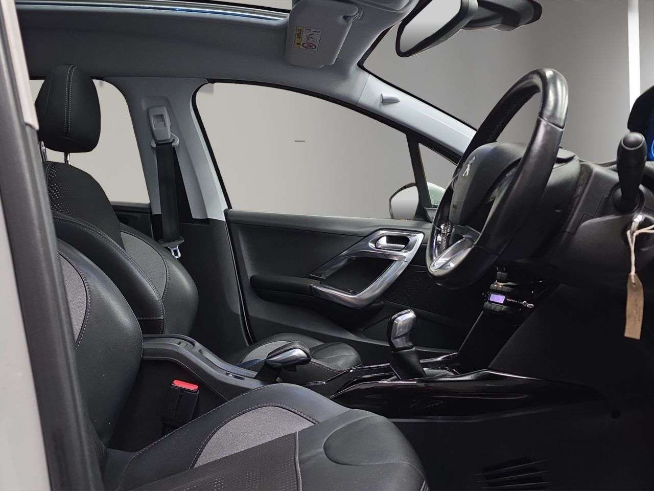 2017 PEUGEOT 2008 2017 PEUGEOT 2008