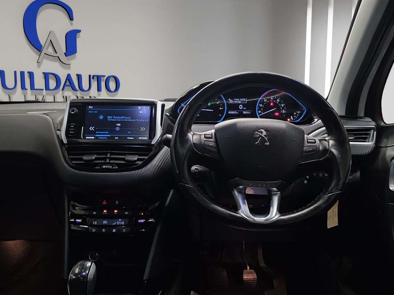 2017 PEUGEOT 2008 2017 PEUGEOT 2008