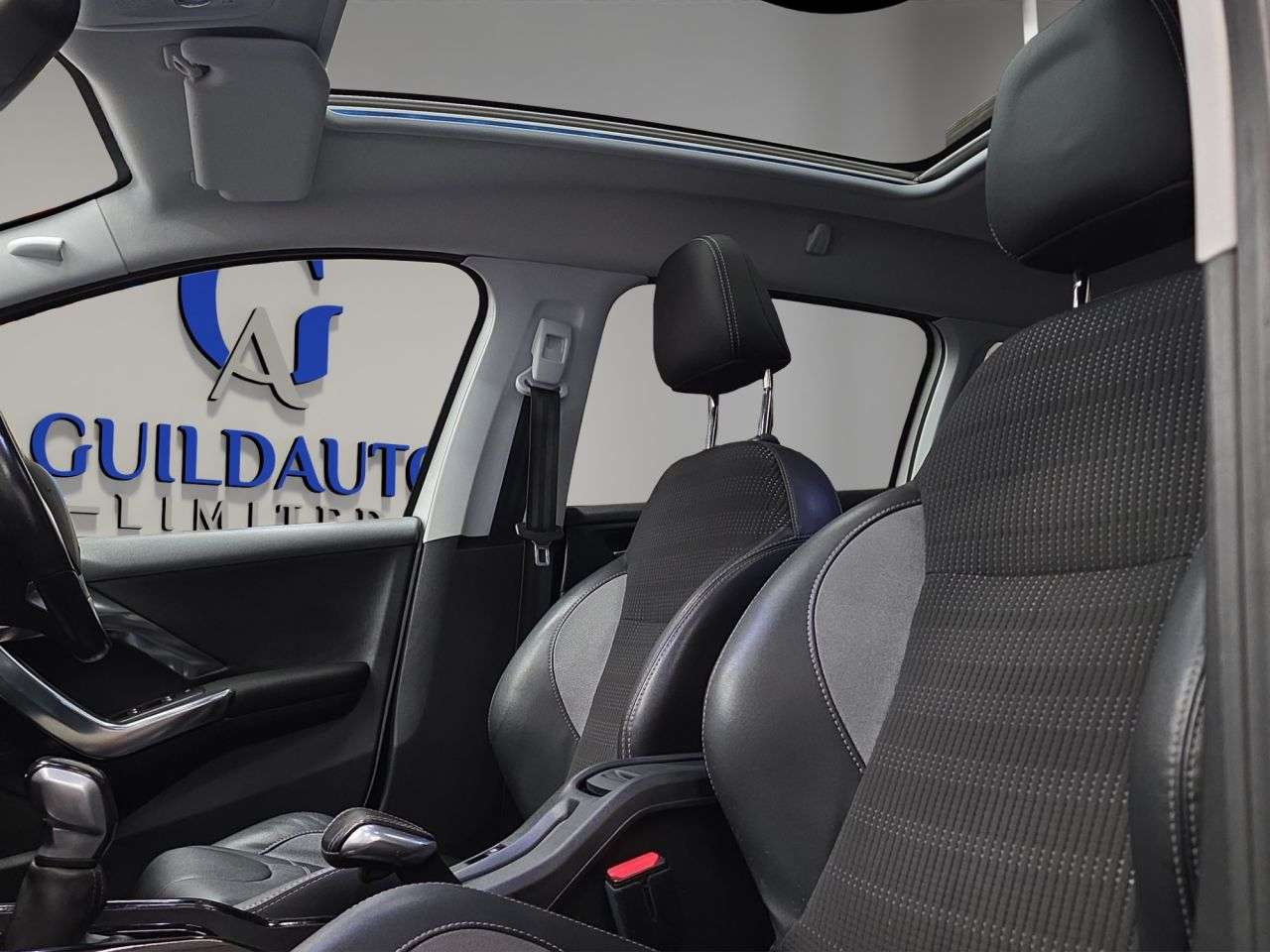 2017 PEUGEOT 2008 2017 PEUGEOT 2008