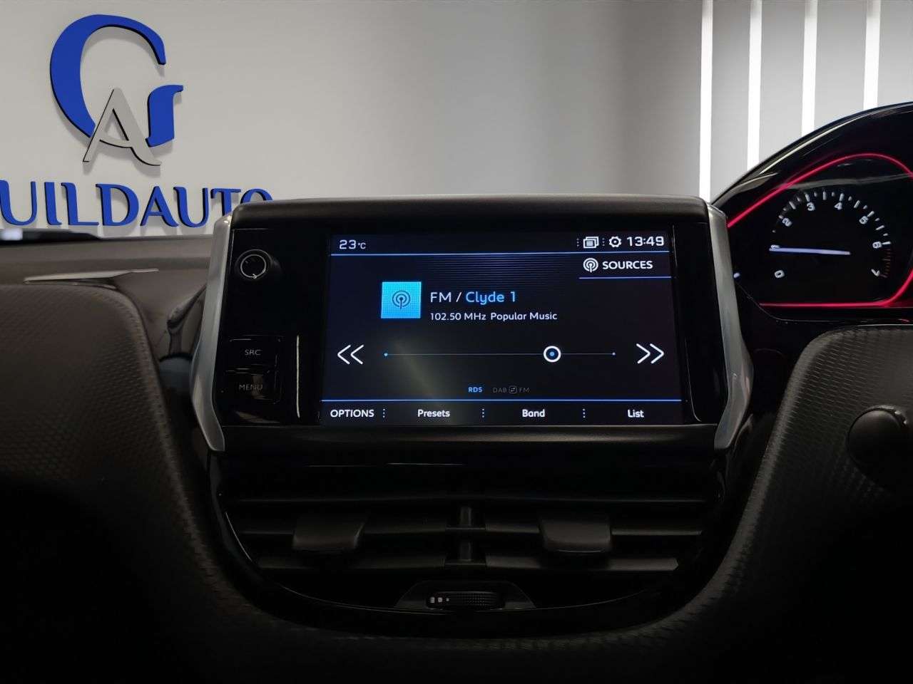 2017 PEUGEOT 2008 2017 PEUGEOT 2008