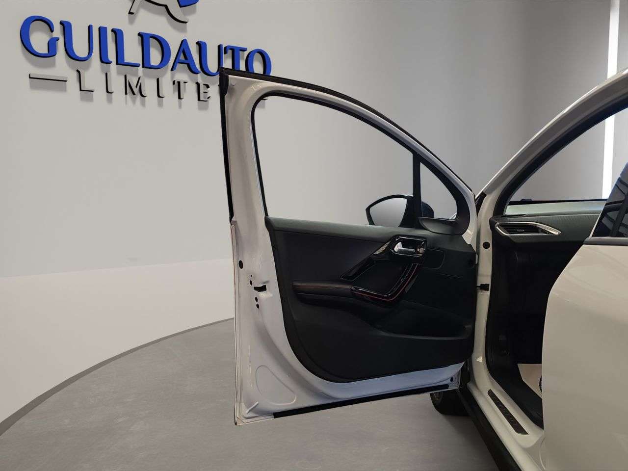 2017 PEUGEOT 2008 2017 PEUGEOT 2008