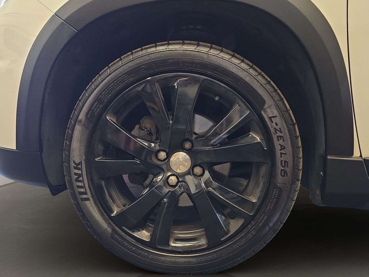 2017 PEUGEOT 2008 2017 PEUGEOT 2008