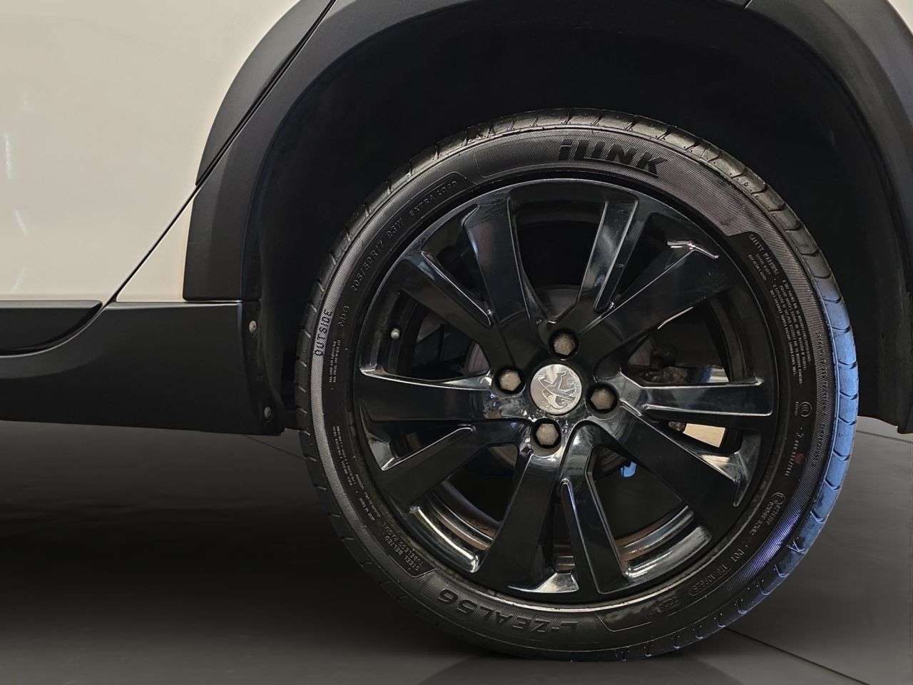 2017 PEUGEOT 2008 2017 PEUGEOT 2008