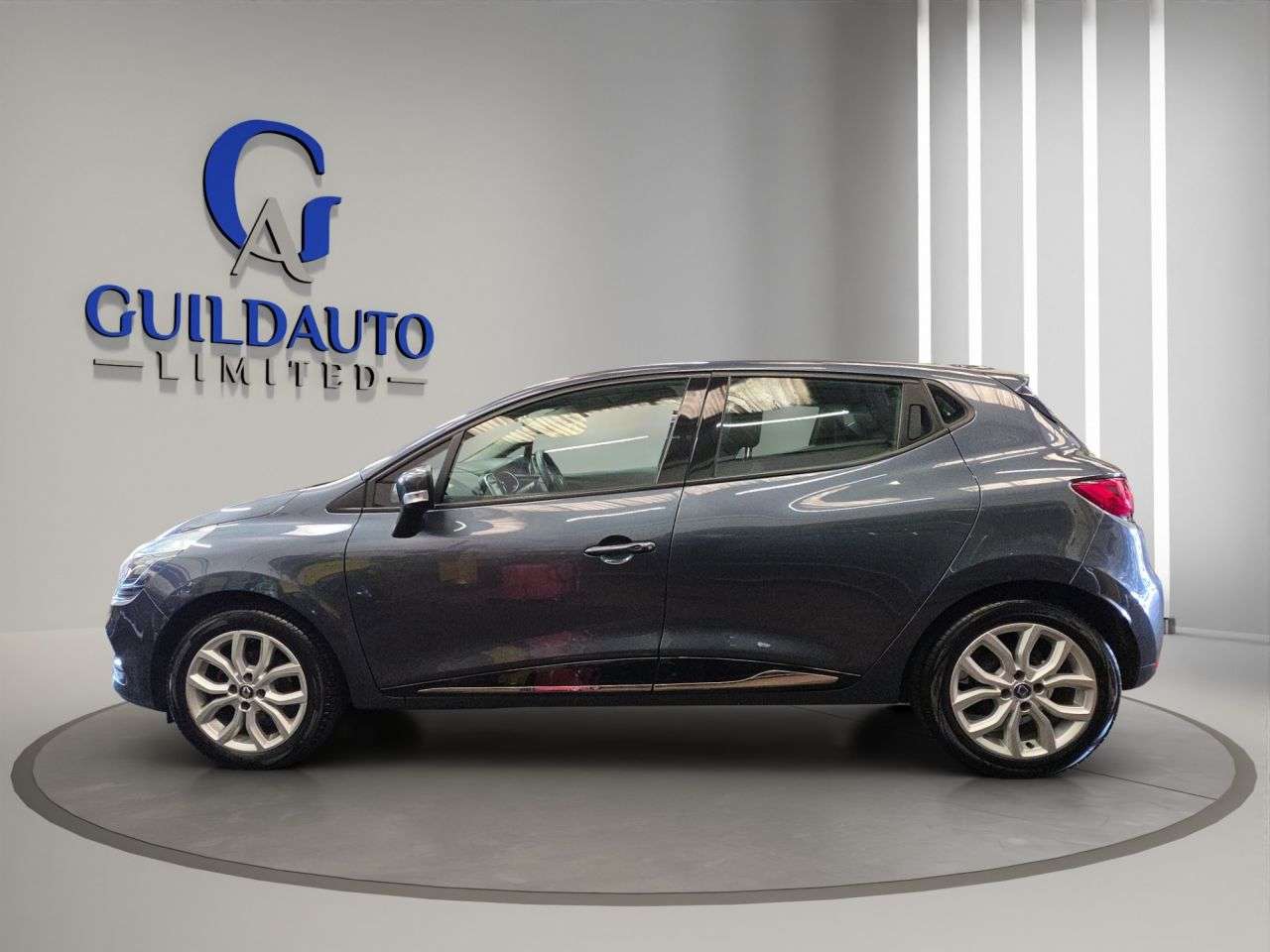 2017 RENAULT CLIO 2017 RENAULT CLIO