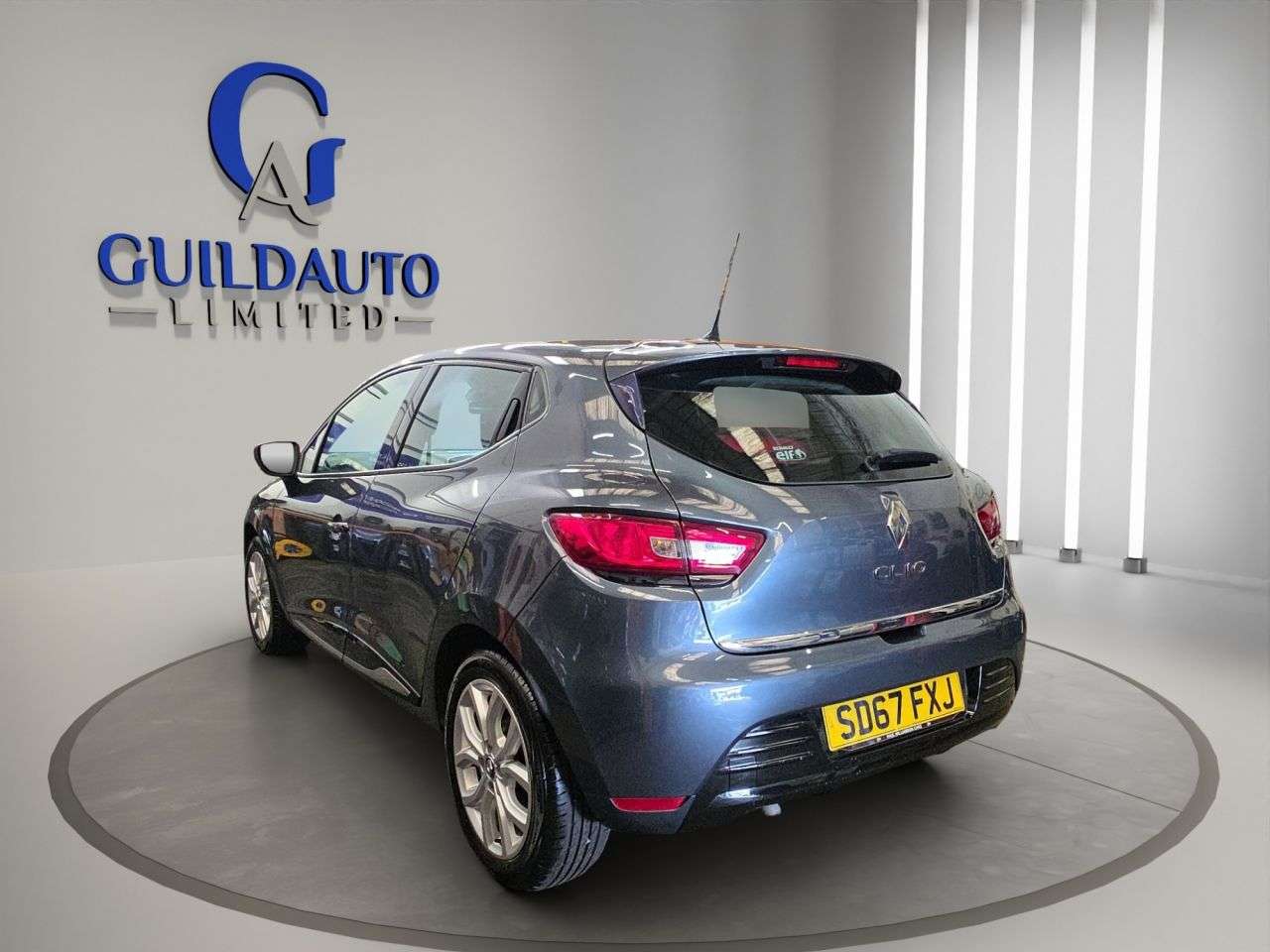 A 2017 RENAULT CLIO 0.9 TCe Dynamique Nav Hatchback 5dr Petrol Manual Euro 6 (s/s) (90 ps) A 2017 RENAULT CLIO 0.9 TCe Dynamique Nav Hatchback 5dr Petrol Manual Euro 6 (s/s) (90 ps)