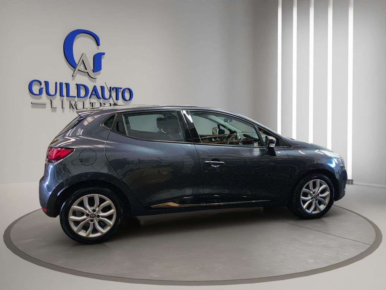 2017 RENAULT CLIO 2017 RENAULT CLIO