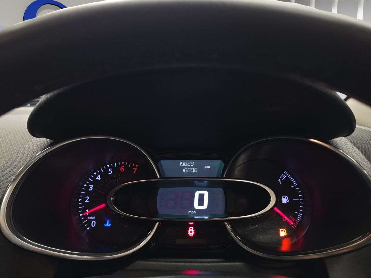 2017 RENAULT CLIO 2017 RENAULT CLIO
