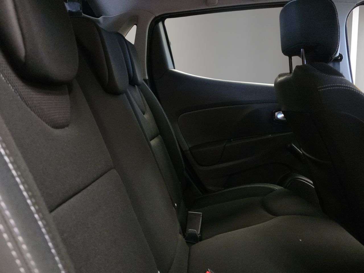 2017 RENAULT CLIO 2017 RENAULT CLIO