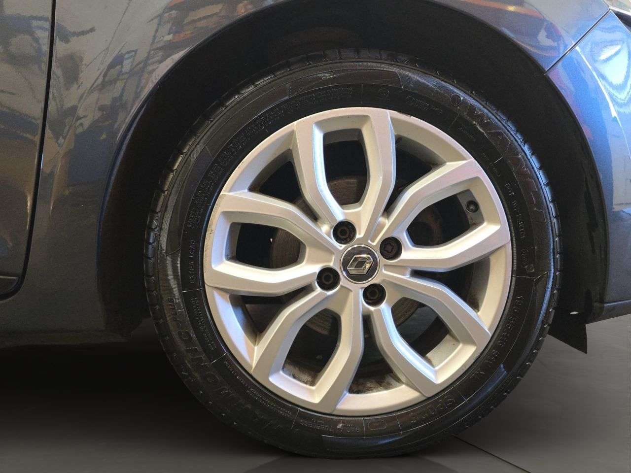 2017 RENAULT CLIO 2017 RENAULT CLIO