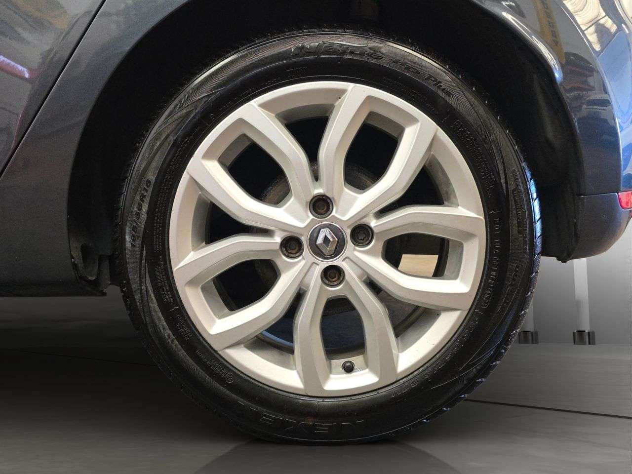 2017 RENAULT CLIO 2017 RENAULT CLIO