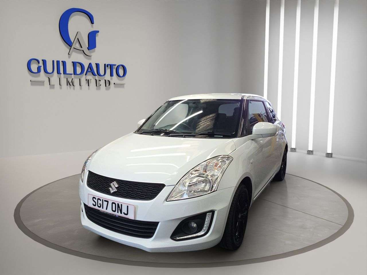 A 2017 SUZUKI SWIFT SZ-L A 2017 SUZUKI SWIFT SZ-L