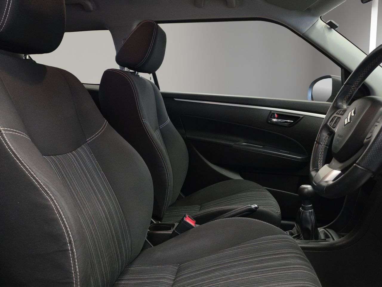 2017 SUZUKI SWIFT 2017 SUZUKI SWIFT