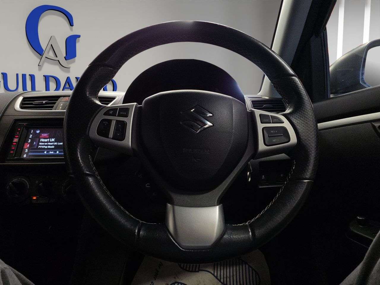 2017 SUZUKI SWIFT 2017 SUZUKI SWIFT