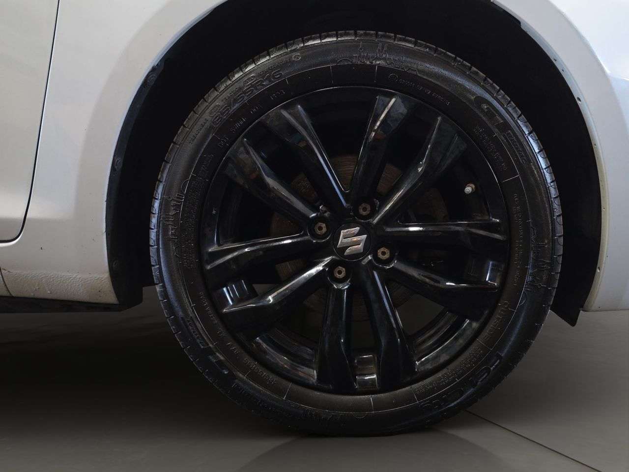 2017 SUZUKI SWIFT 2017 SUZUKI SWIFT