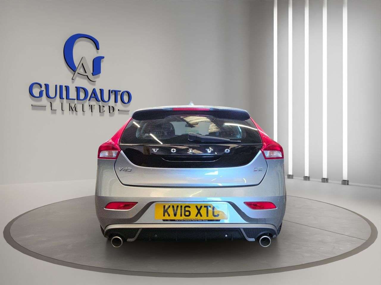 2016 VOLVO V40 2016 VOLVO V40