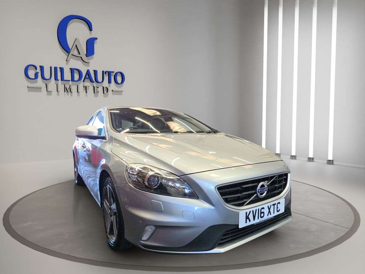 A 2016 VOLVO V40 2.0 D2 R-Design Lux Nav Hatchback 5dr Diesel Manual Euro 6 (s/s) (120 ps) A 2016 VOLVO V40 2.0 D2 R-Design Lux Nav Hatchback 5dr Diesel Manual Euro 6 (s/s) (120 ps)