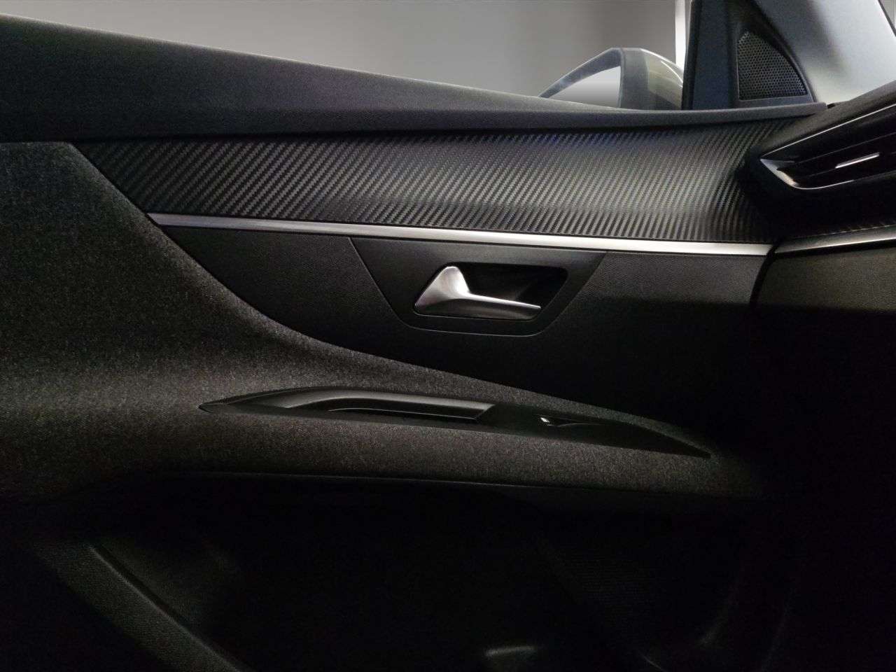 2018 PEUGEOT 3008 2018 PEUGEOT 3008