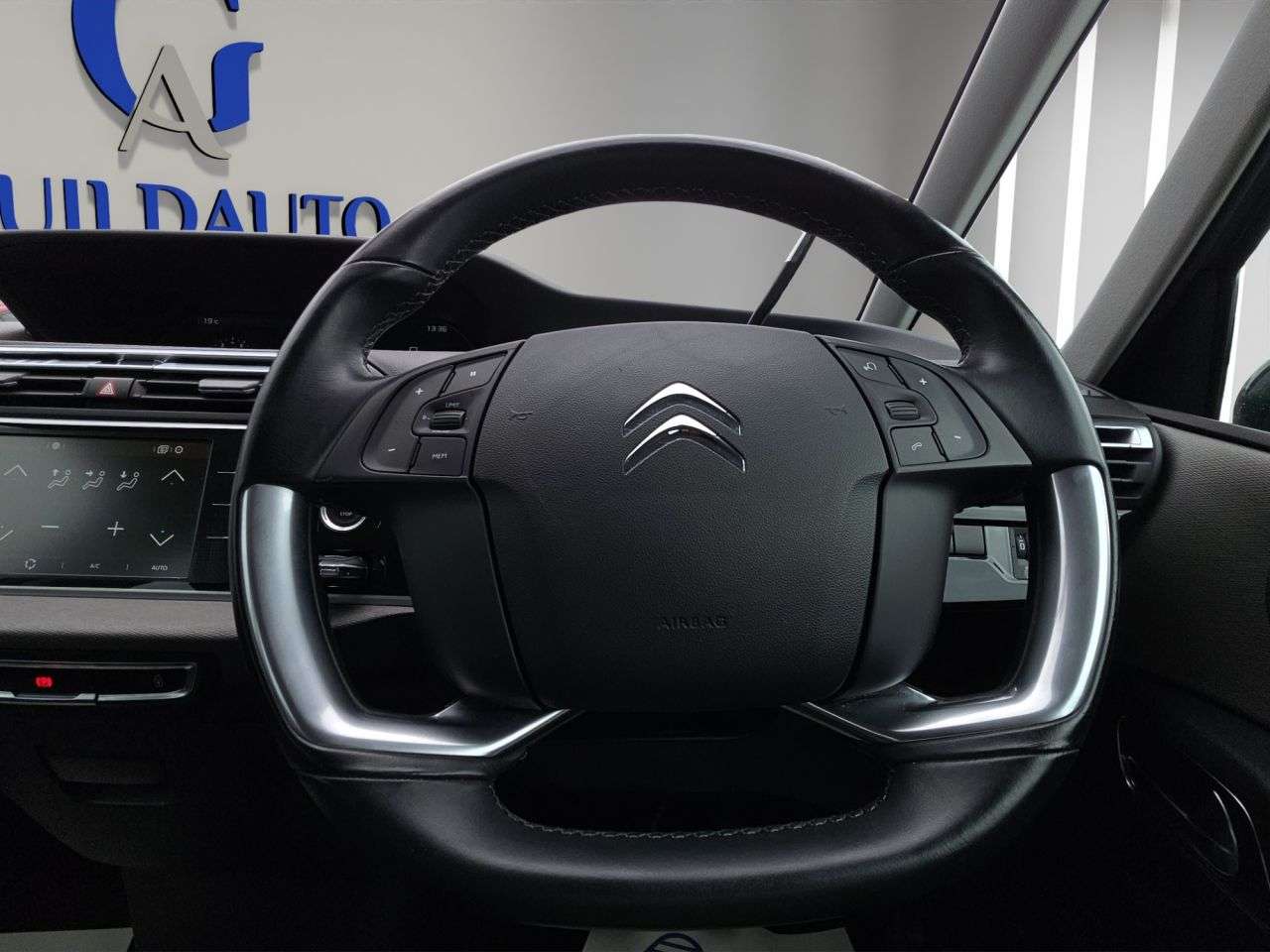 2017 CITROEN GRAND C4 PICASSO 2017 CITROEN GRAND C4 PICASSO