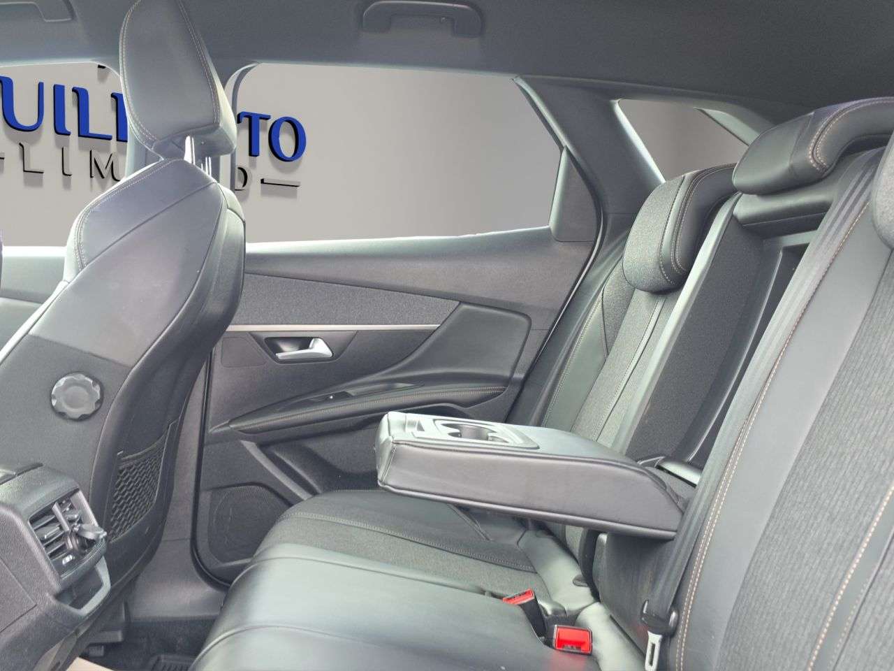 2018 PEUGEOT 3008 2018 PEUGEOT 3008