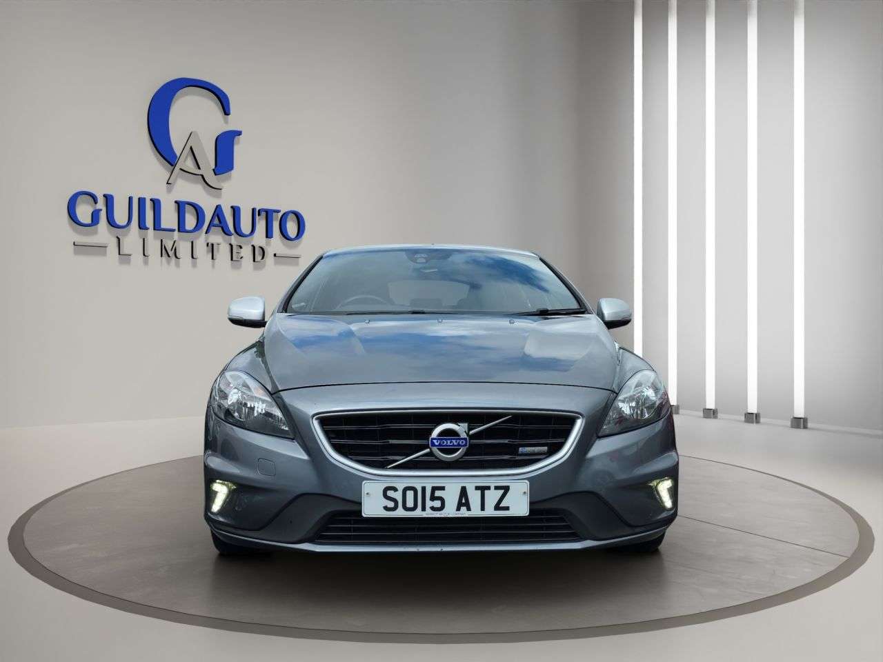 A 2015 VOLVO V40 1.6 D2 R-Design Hatchback 5dr Diesel Manual Euro 5 (s/s) (115 ps) A 2015 VOLVO V40 1.6 D2 R-Design Hatchback 5dr Diesel Manual Euro 5 (s/s) (115 ps)