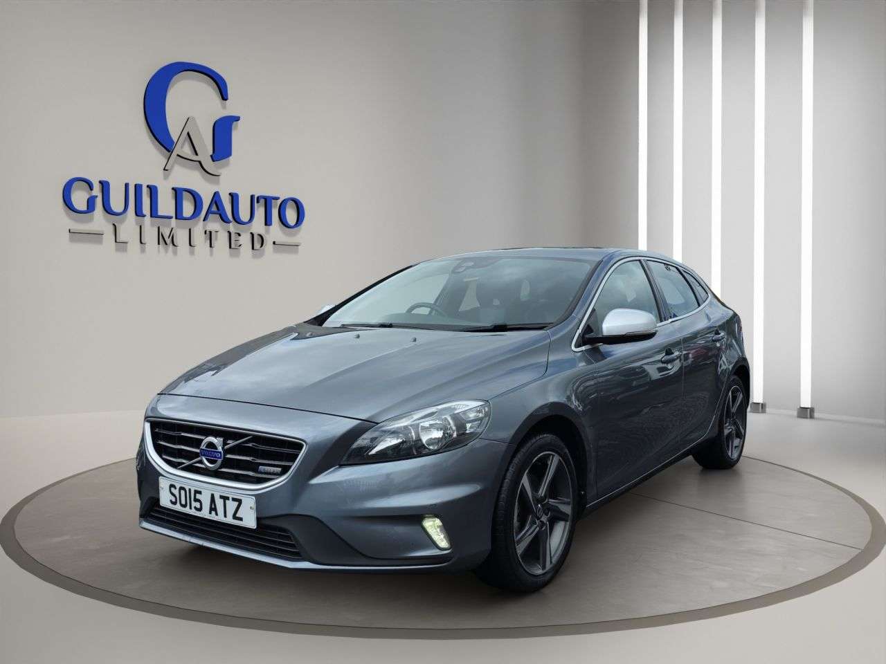 A 2015 VOLVO V40 1.6 D2 R-Design Hatchback 5dr Diesel Manual Euro 5 (s/s) (115 ps) A 2015 VOLVO V40 1.6 D2 R-Design Hatchback 5dr Diesel Manual Euro 5 (s/s) (115 ps)