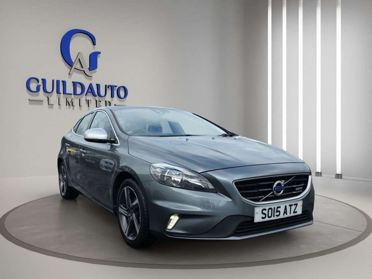 A 2015 VOLVO V40 1.6 D2 R-Design Hatchback 5dr Diesel Manual Euro 5 (s/s) (115 ps) A 2015 VOLVO V40 1.6 D2 R-Design Hatchback 5dr Diesel Manual Euro 5 (s/s) (115 ps)