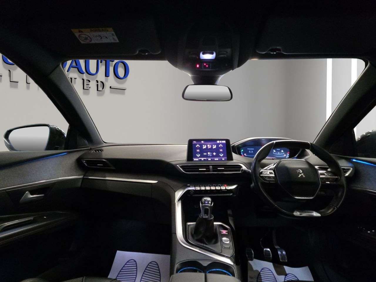 2018 PEUGEOT 3008 2018 PEUGEOT 3008