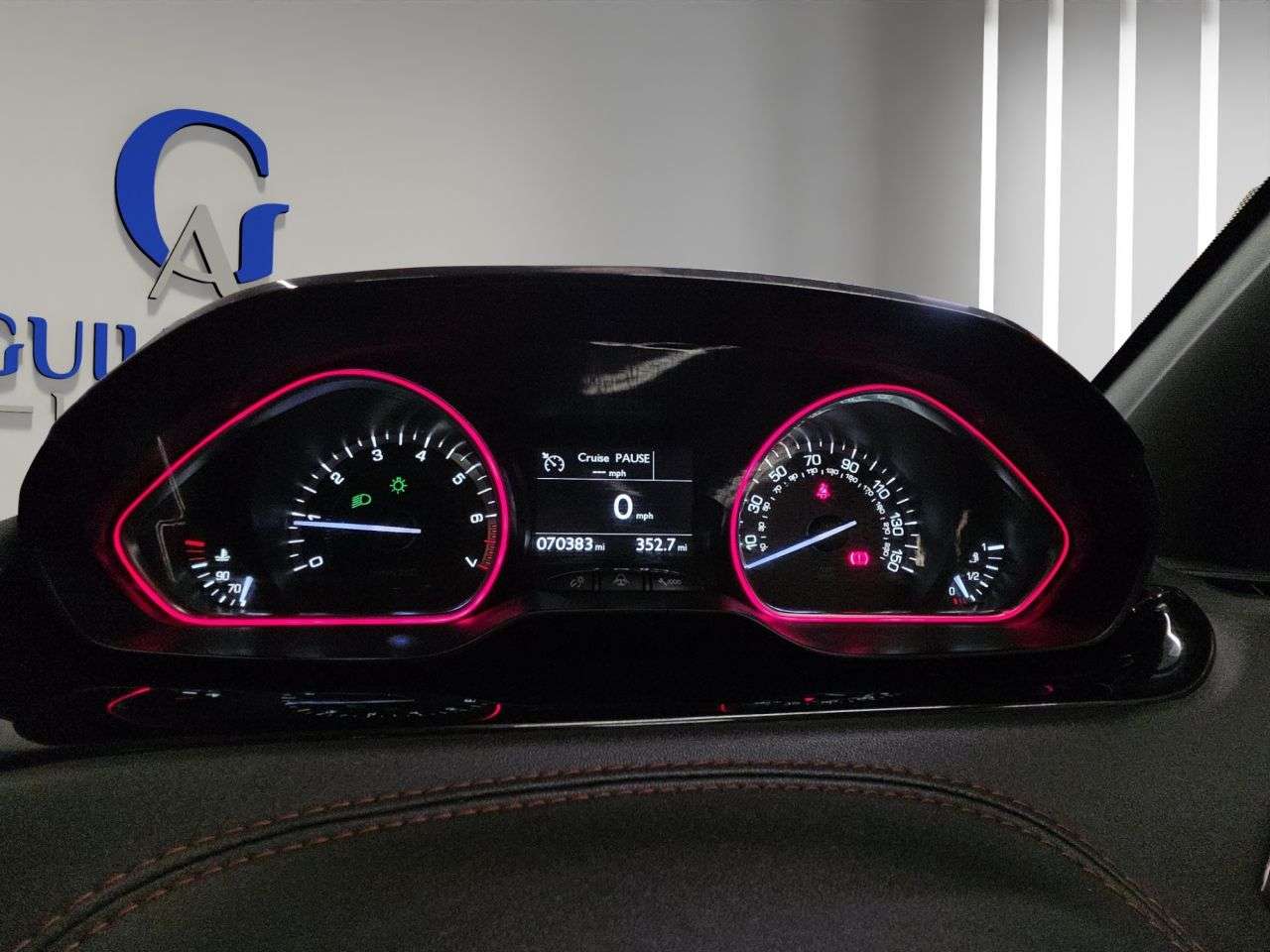 2017 PEUGEOT 208 2017 PEUGEOT 208