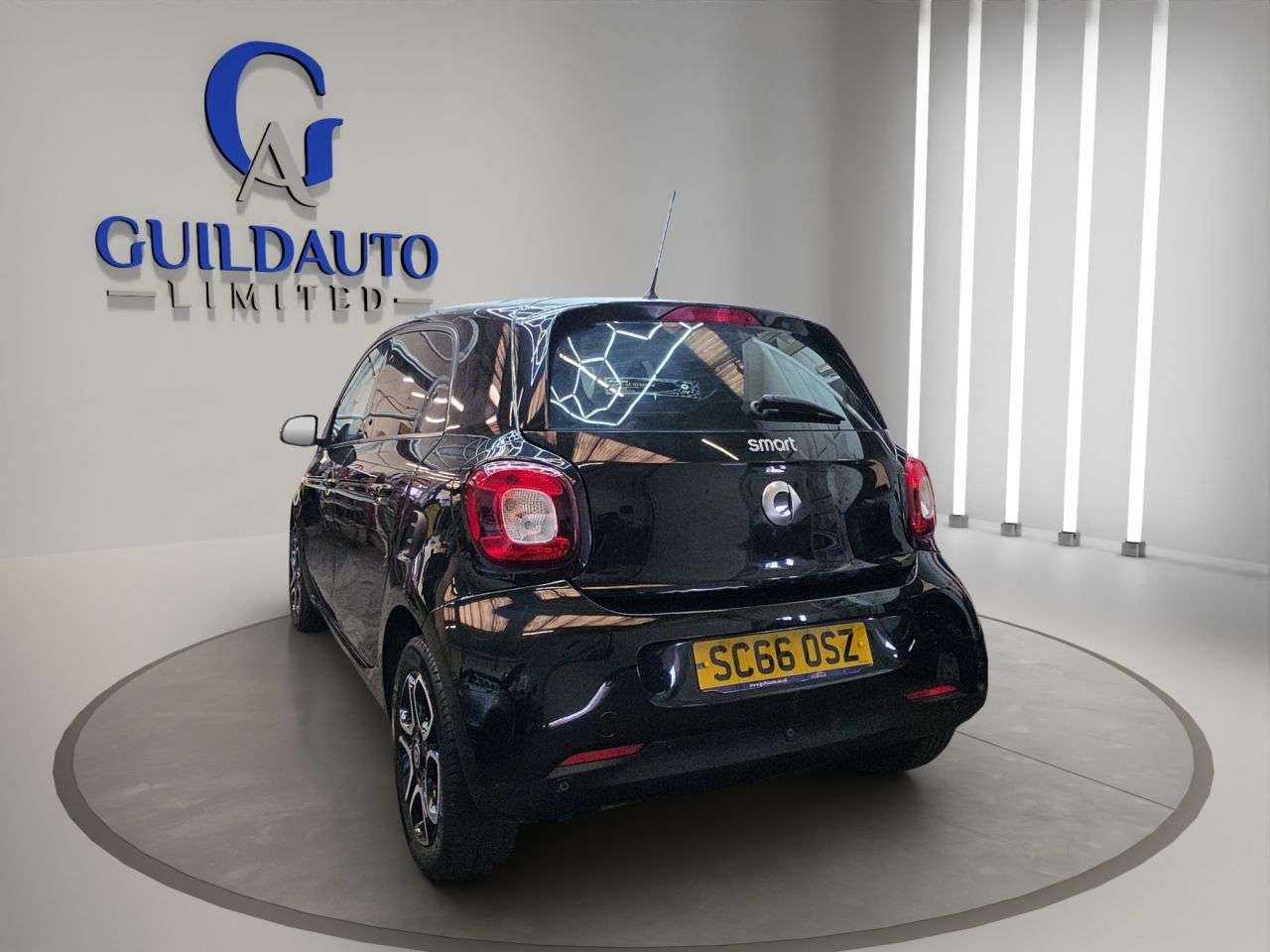 A 2017 SMART FORFOUR 1.0 Prime Night Sky (Premium) Hatchback 5dr Petrol Manual Euro 6 (s/s) (71 A 2017 SMART FORFOUR 1.0 Prime Night Sky (Premium) Hatchback 5dr Petrol Manual Euro 6 (s/s) (71