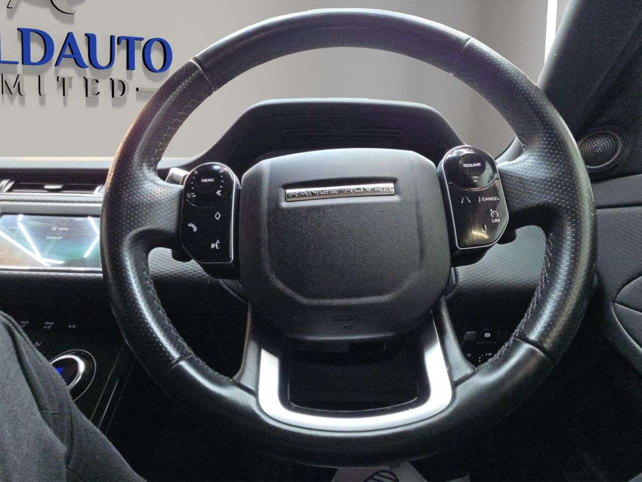 2019 LAND ROVER RANGE ROVER EVOQUE 2019 LAND ROVER RANGE ROVER EVOQUE