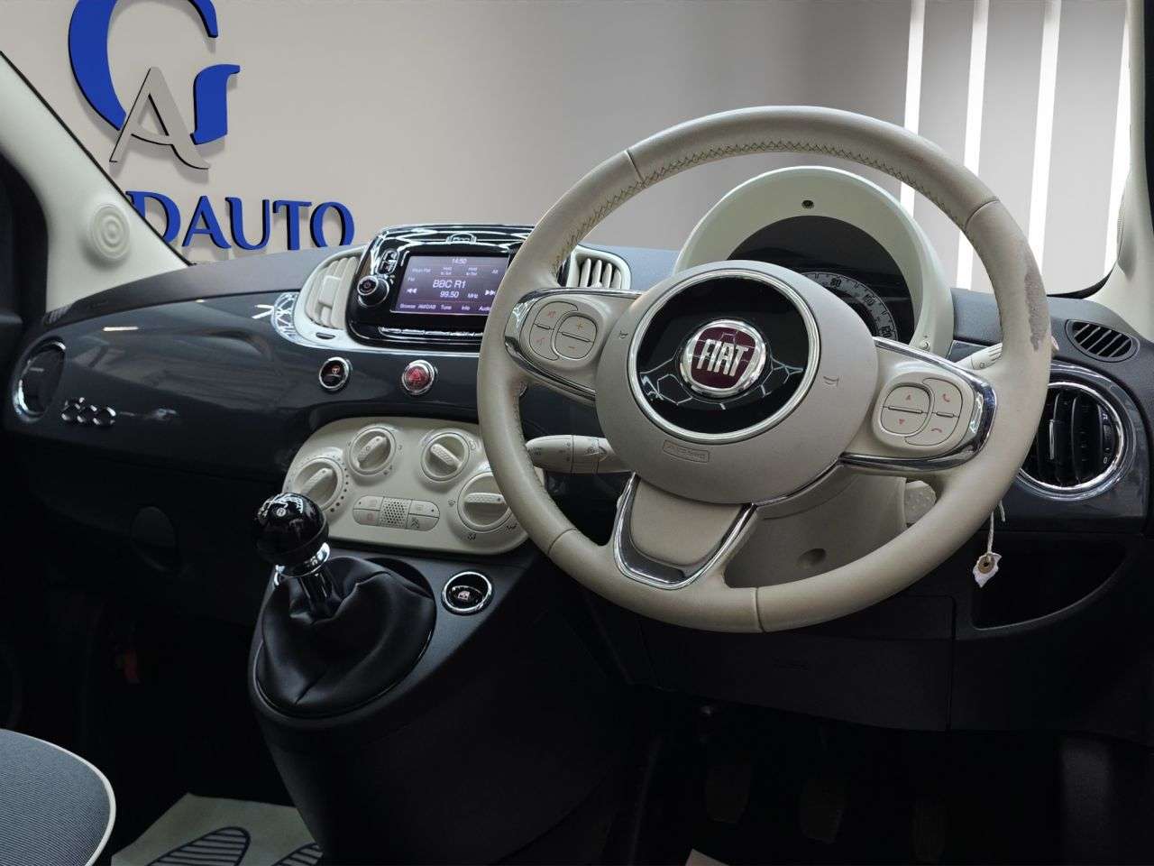 2019 FIAT 500 2019 FIAT 500