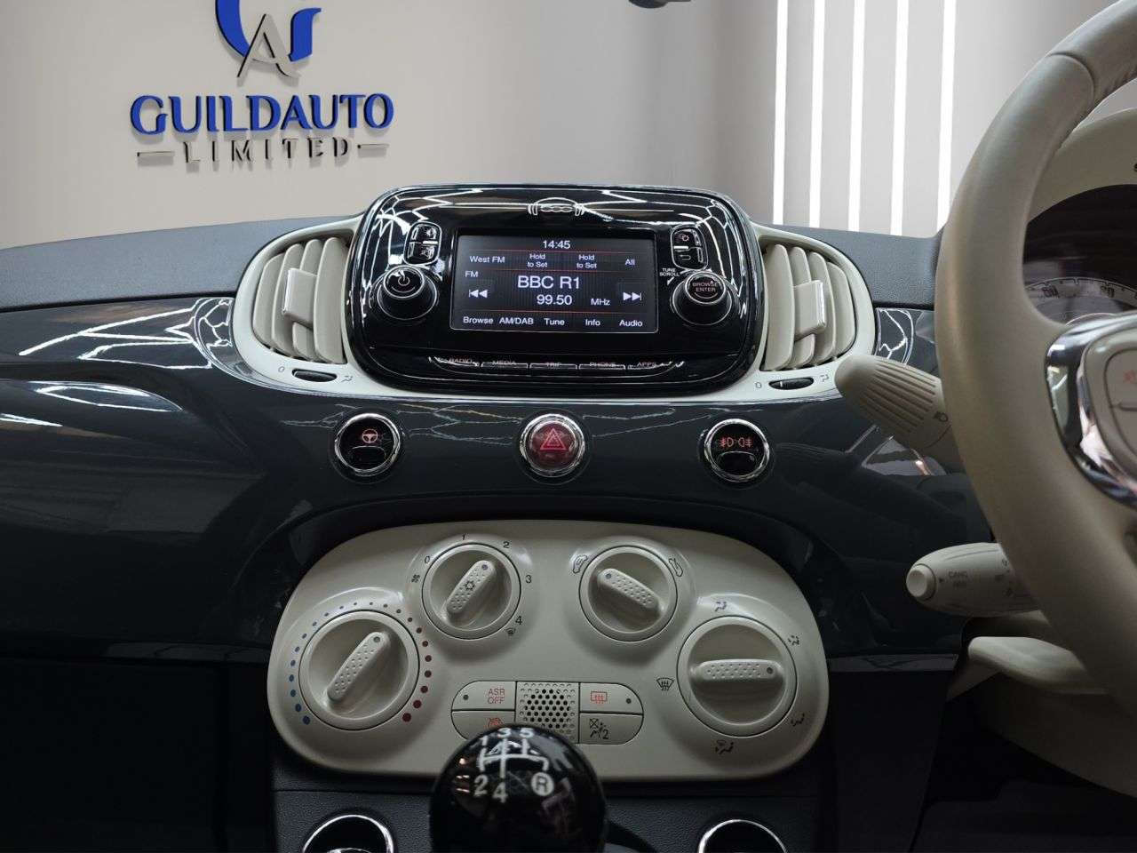 2019 FIAT 500 2019 FIAT 500