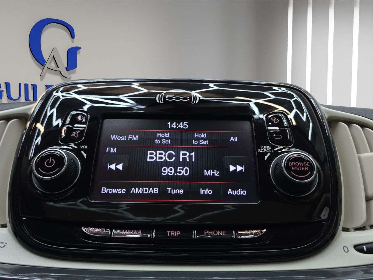 2019 FIAT 500 2019 FIAT 500