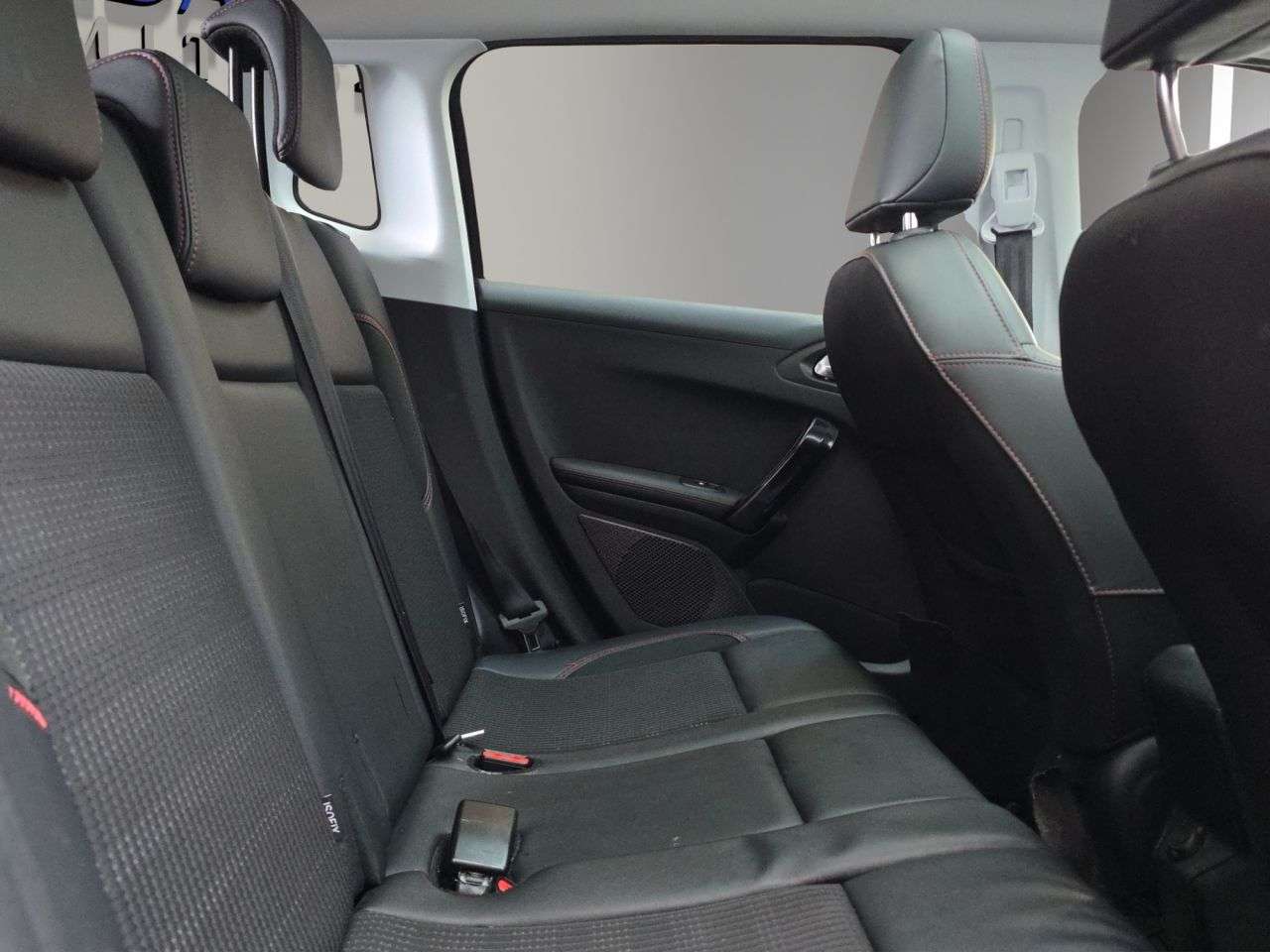 2019 PEUGEOT 2008 2019 PEUGEOT 2008