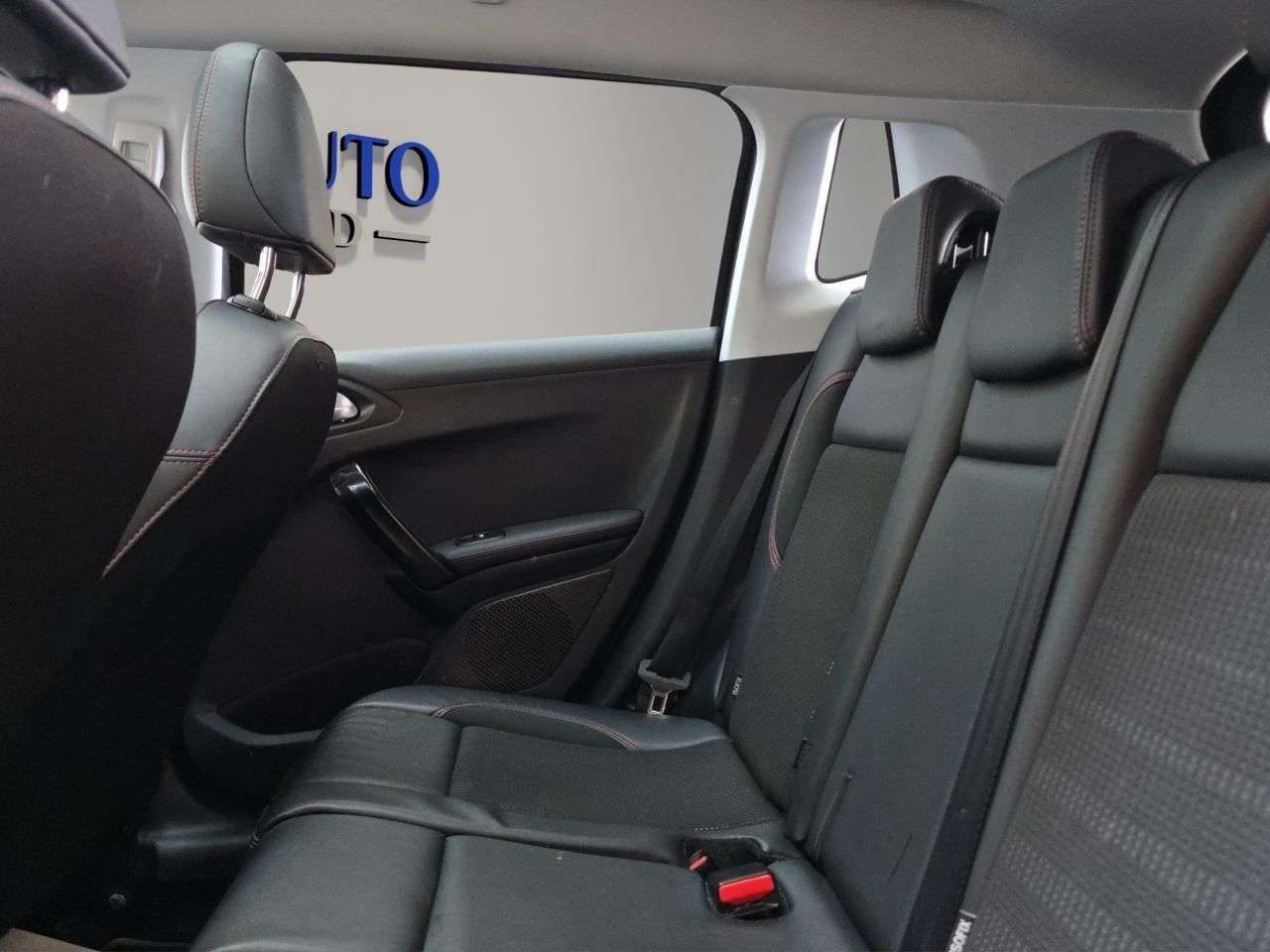2019 PEUGEOT 2008 2019 PEUGEOT 2008