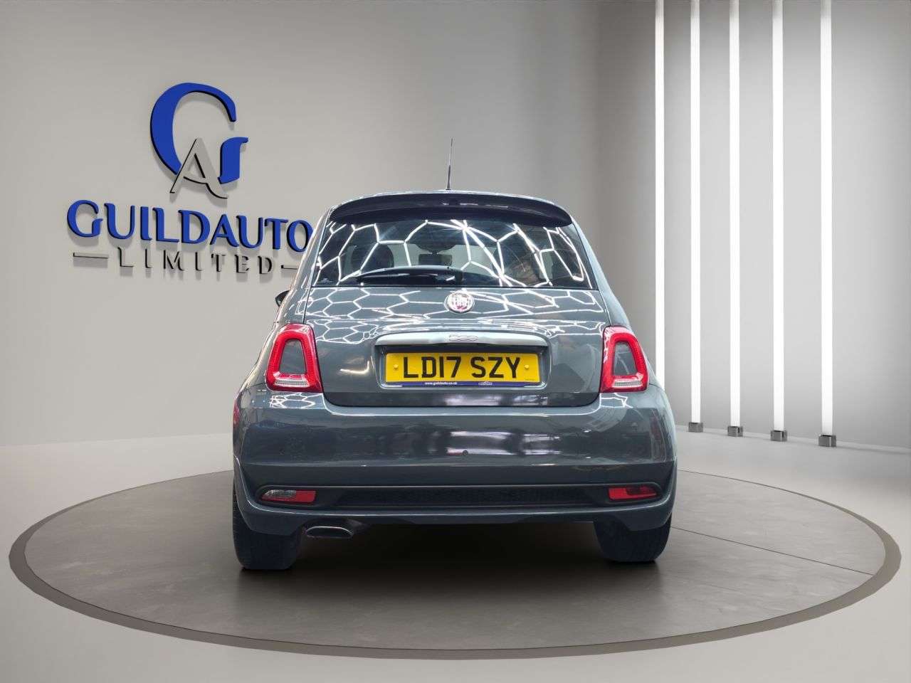 2017 FIAT 500 2017 FIAT 500